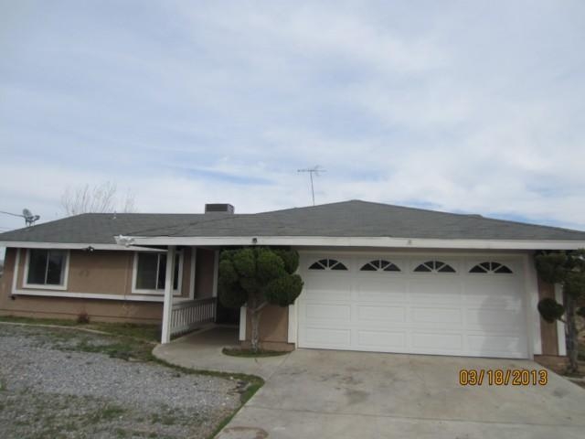 10393 7th Ave, Hesperia, CA 92345