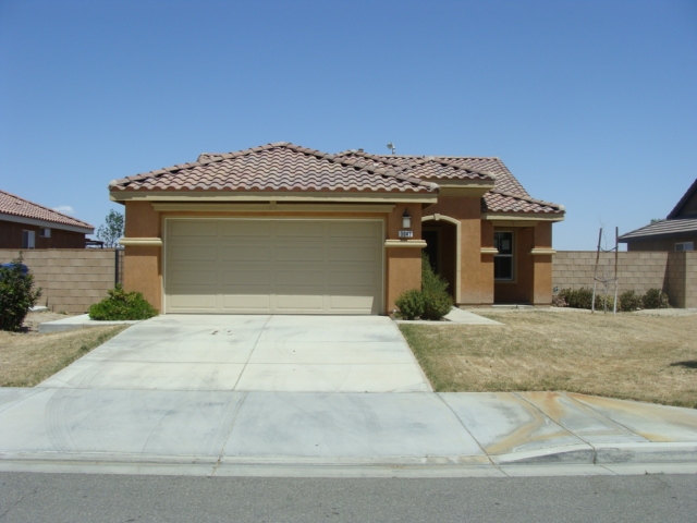 3043 East Lingard Street, Lancaster, CA 93535