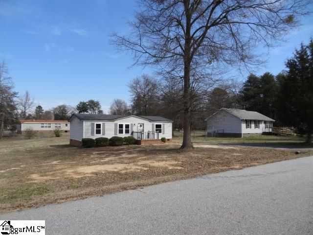 36 Cambridge Dr, Greenville, SC 29605