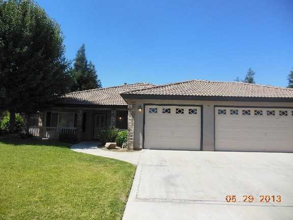 3047 Sultana Dr, Madera, CA 93637