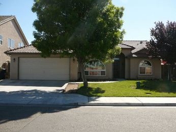 997 Goosecross Drive, Madera, CA 93637