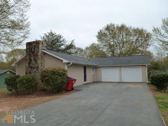 102 Gwenellen Dr, Locust Grove, GA 30248