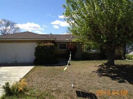 445 Stanford Ave, Coalinga, CA 93210