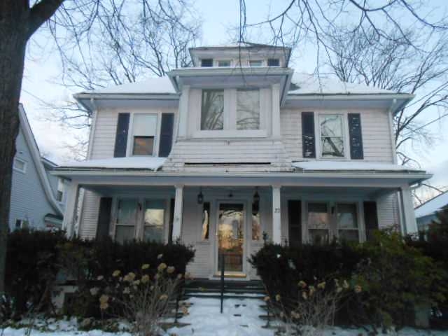 23 Greenbrier St, Springfield, MA 01108