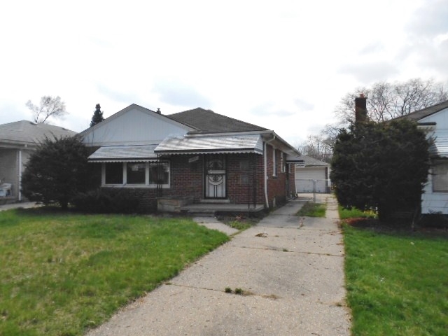 12671 W Parkway St, Detroit, MI 48223