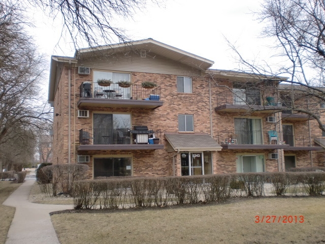 5343 Waterbury Ct Apt 2402, Midlothian, IL 60445