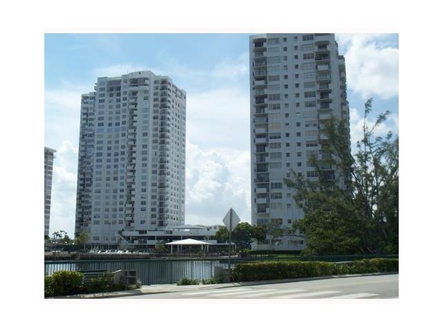 2750 NE 183 ST # 1404, North Miami Beach, FL 33160