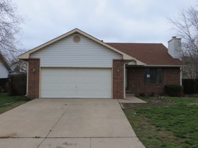 4336 N Eagle Lake Ct, Wichita, KS 67220