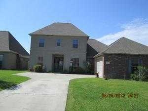 11419 Pleasant Knoll Dr, Denham Springs, LA 70726