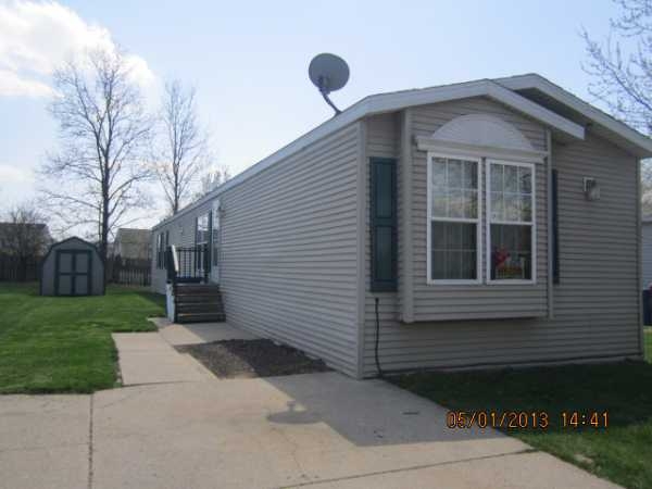 288 S. Grandbrook Circle, Grand Rapids, MI 49548