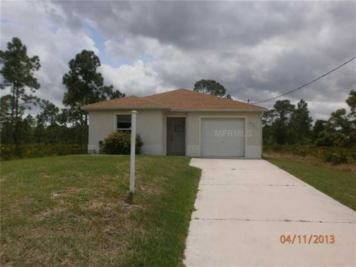 27031 Seeger Dr, Punta Gorda, FL 33955