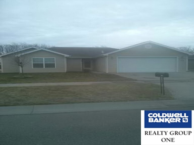 1709 W 14th Street Pl, Junction City, KS 66441