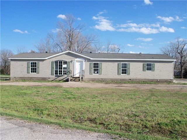 2010 E 3rd St, Fort Scott, KS 66701