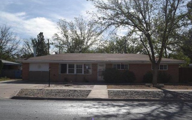 1715 S Washington Ave, Roswell, NM 88203