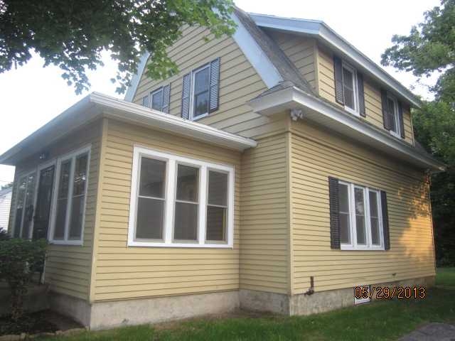 51 Rowena St, Worcester, MA 01606