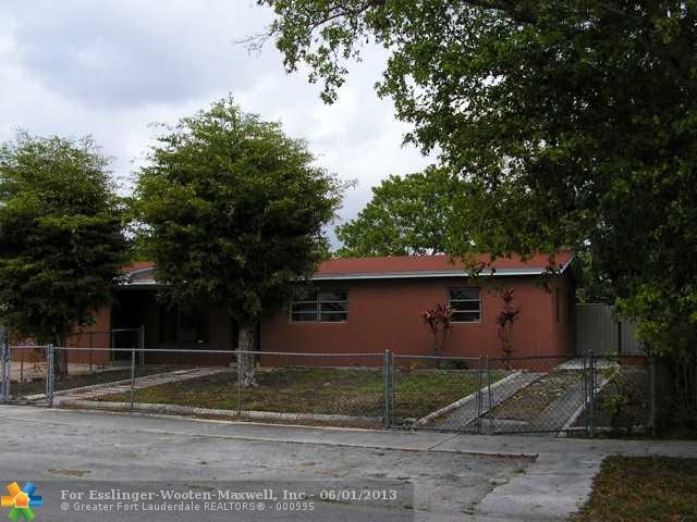 1021 NE 213TH TER, Miami, FL 33179