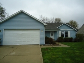 1207 N F St, Elwood, IN 46036