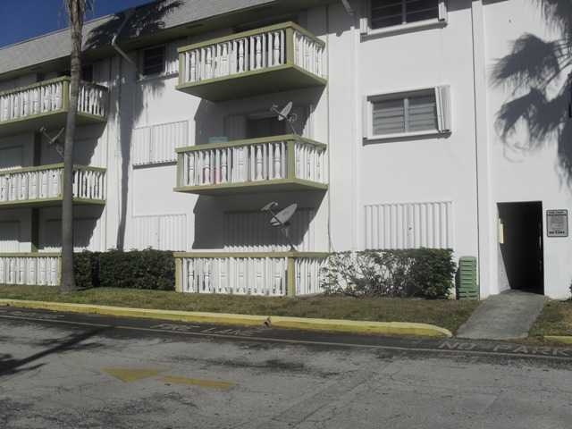 15205 NE 6 AV # D105, Miami, FL 33162