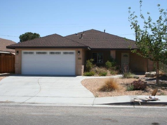 1620 South Sims Street, Ridgecrest, CA 93555