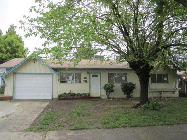 790 Queens Ave, Yuba City, CA 95991