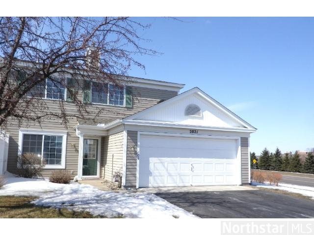 2021 Southcross Dr W Apt 105, Burnsville, MN 55306