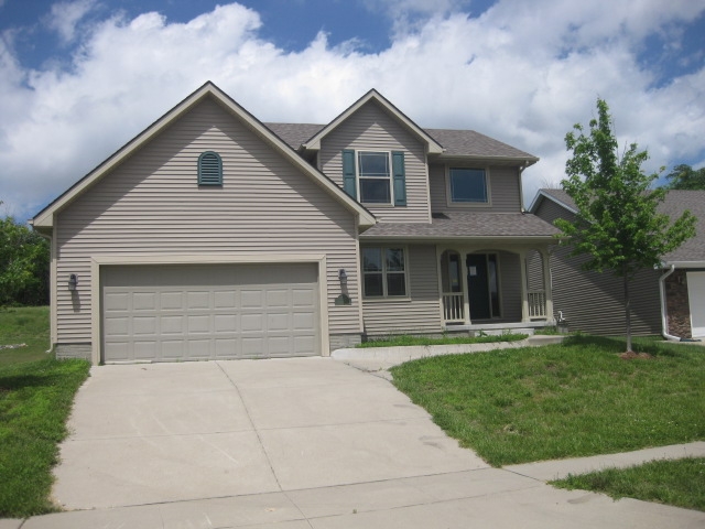 4729 Sawyer Drive, Des Moines, IA 50310