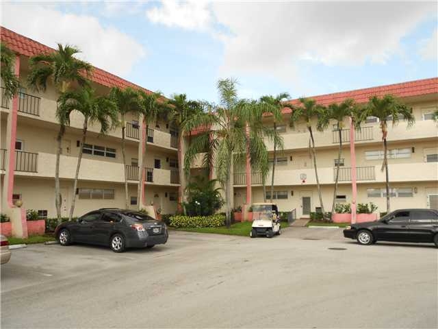 381 S Hollybrook Dr Apt 105, Hollywood, FL 33025