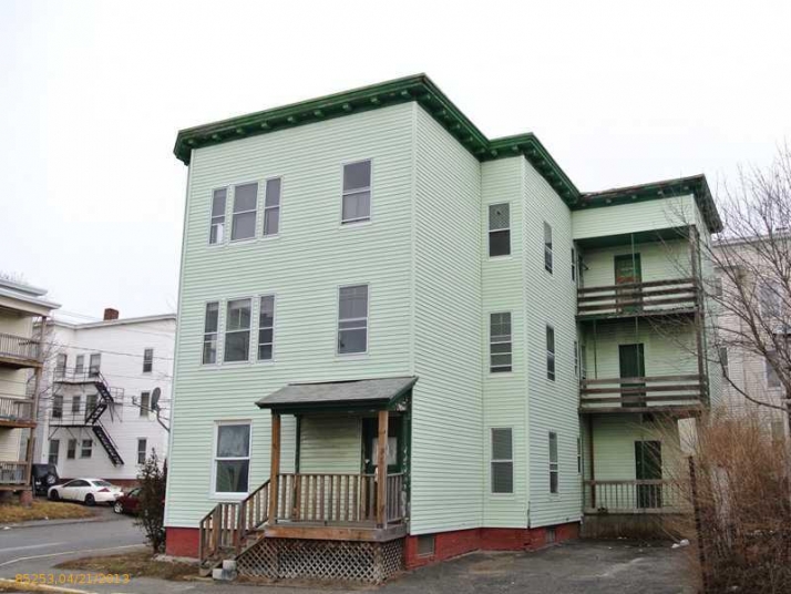 98 Walnut St, Lewiston, ME 04240