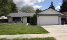 426 Parkview Ct Tulare, CA 93274