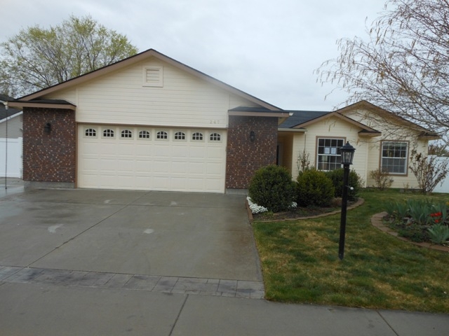 247 St Charles Court, Middleton, ID 83644