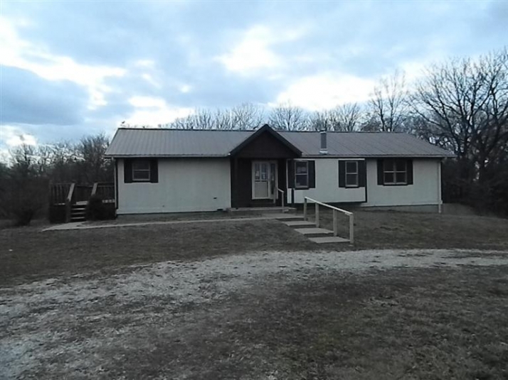 7263 W Us Highway 56, Osage City, KS 66523