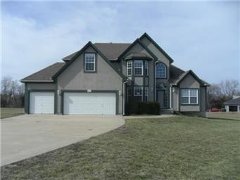 8672 Brome Rd, De Soto, KS 66018