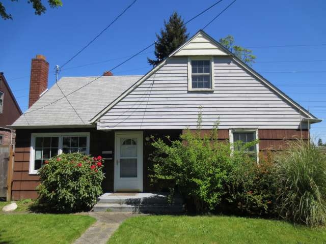 6922 S 120th Place, Seattle, WA 98178