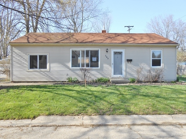 389 Elm St, Mount Morris, MI 48458