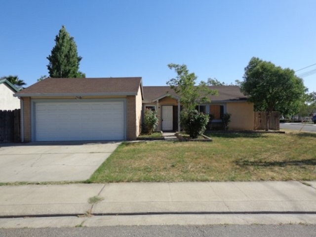 1700 Southwood Drive, Ceres, CA 95307