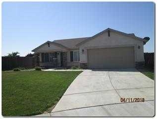 1301 Pasteur Ct, Hanford, CA 93230