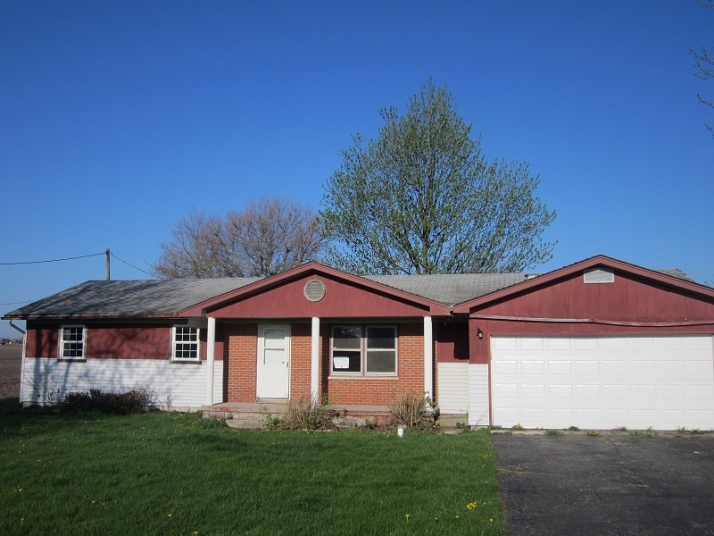 18224 Clark St., Lowell, IN 46356