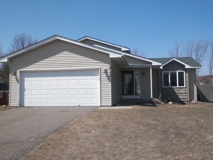 18172 Macon Street, Elk River, MN 55330