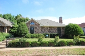 2827 Silverspring Rd, Carrollton, TX 75006