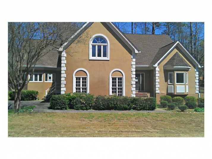 261 Hanarry Dr, Lawrenceville, GA 30046