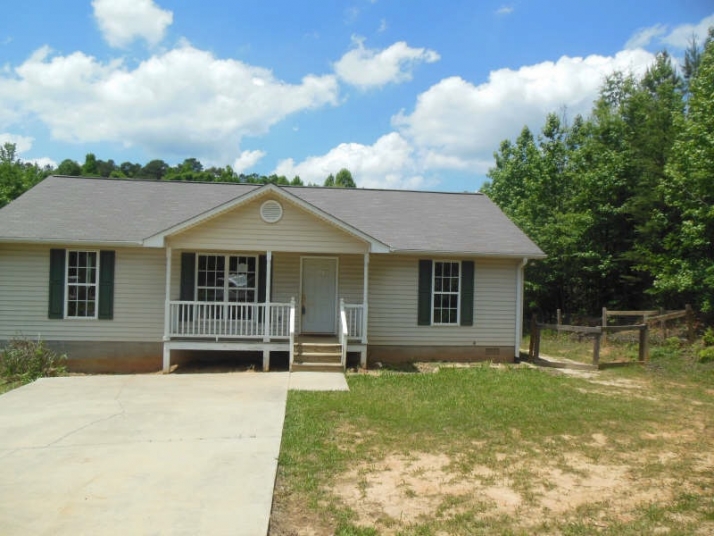 5659 Hemlock Street, Lula, GA 30554