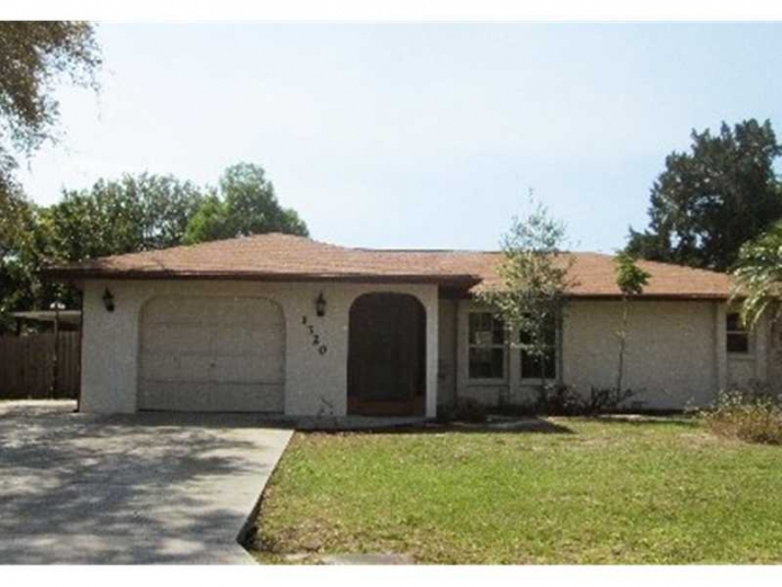 1320 Nantucket Rd, Venice, FL 34293