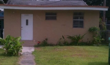 3221 NW 34 ST Miami, FL 33142