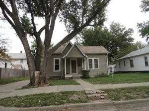 407 S 12th St, Salina, KS 67401