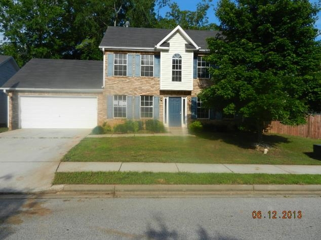 1905 Elm Park Dr, Hampton, GA 30228