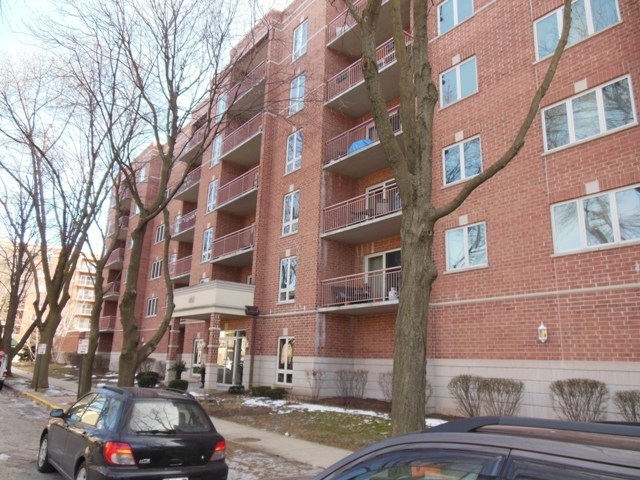 1349 E Washington St Unit 504, Des Plaines, IL 60016