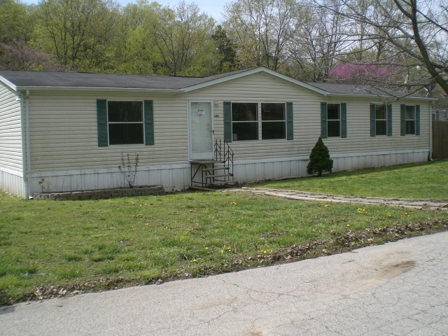 208 Hellespont Dr, De Soto, MO 63020