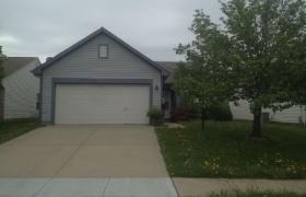 5303 Waterton Lakes Dr, Indianapolis, IN 46237