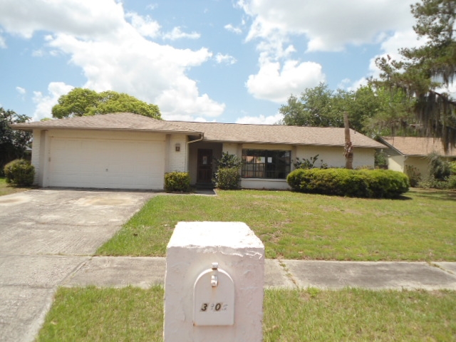 3905 Santee Way, Valrico, FL 33596