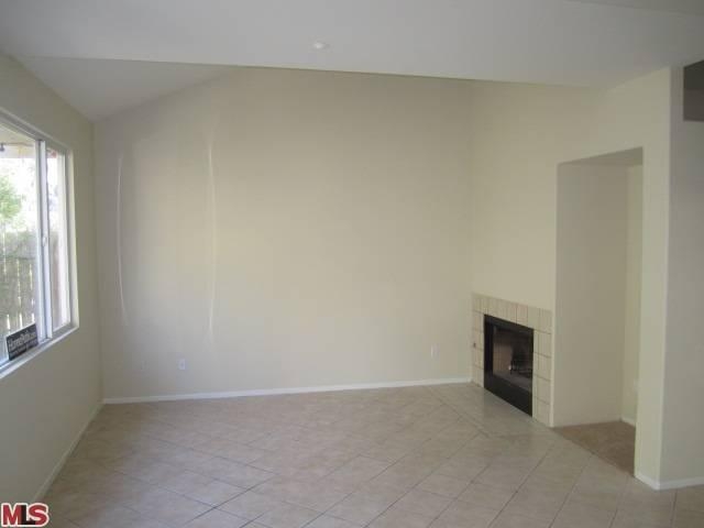 13556 Via Santa Clara, Sylmar, CA 91342